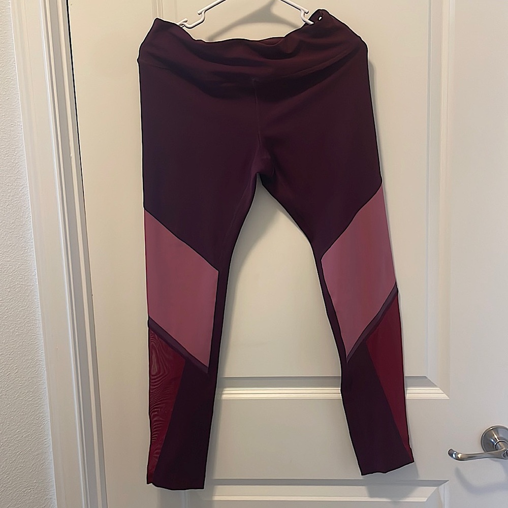 Avia 7/8 leggings with mesh size M